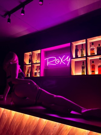   ,  Roxy men's club
