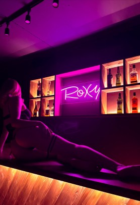   ,  Roxy men's club